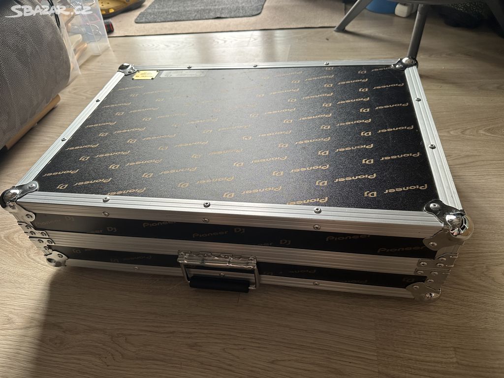 Pioneer DJ RCSR (Gold) flightcase