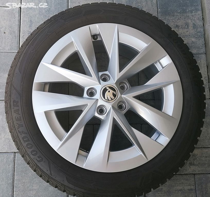 Zimní kola Škoda Octavia 4 17"5X112 E46 205/55 R17