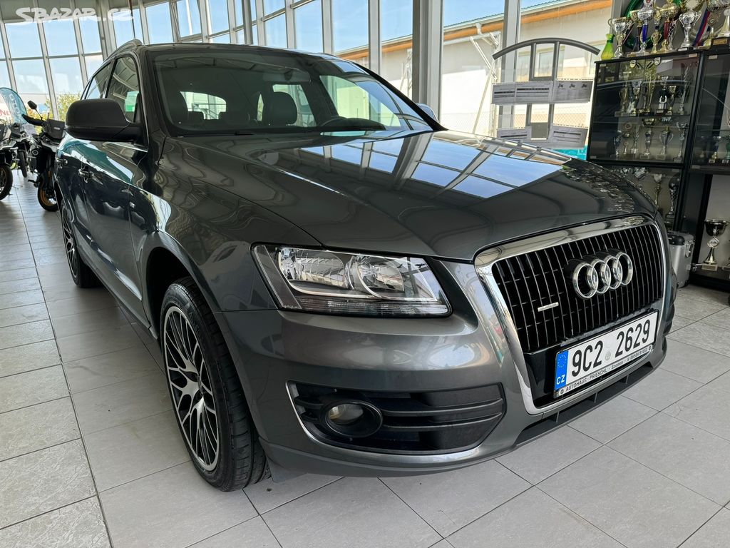 Audi Q5, 3.0 V6 AT 240k Quattro taž.z.