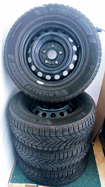 Zimní komplety Michelin 195/65 R15, 5x114,3