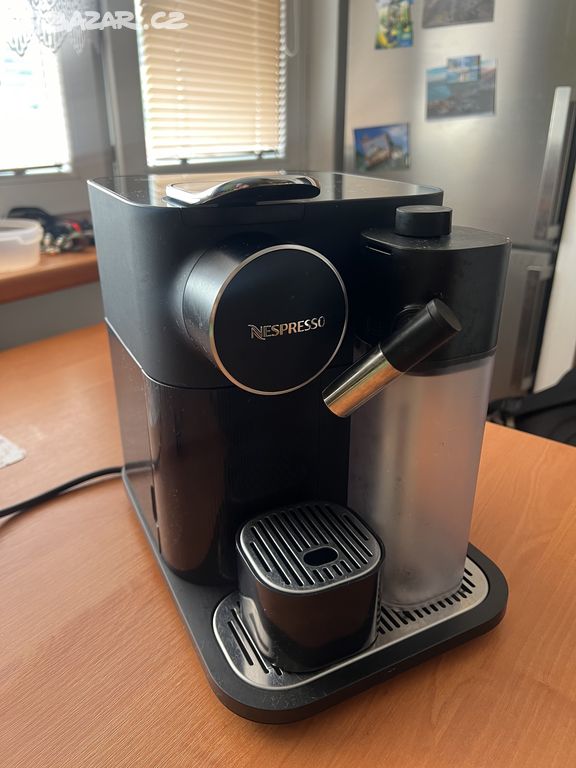 Kávovar Nespresso DeLonghi Gran Lattissima