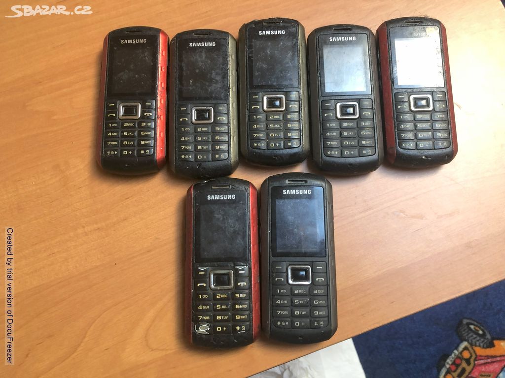 7x Mobilní telefon Samsung B2100