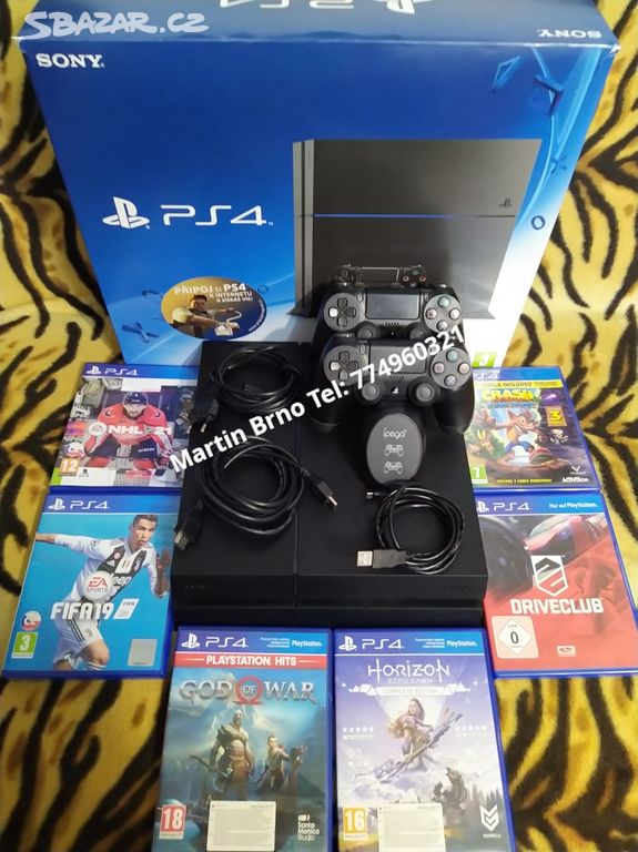 Herní konzole Playstation 4 500GB + 2 ovladače