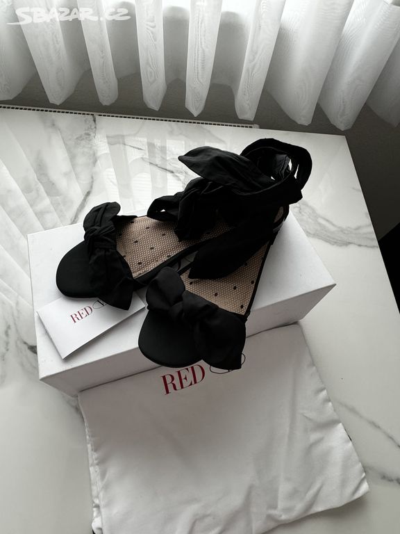 Red Valentino sandalky vel 38