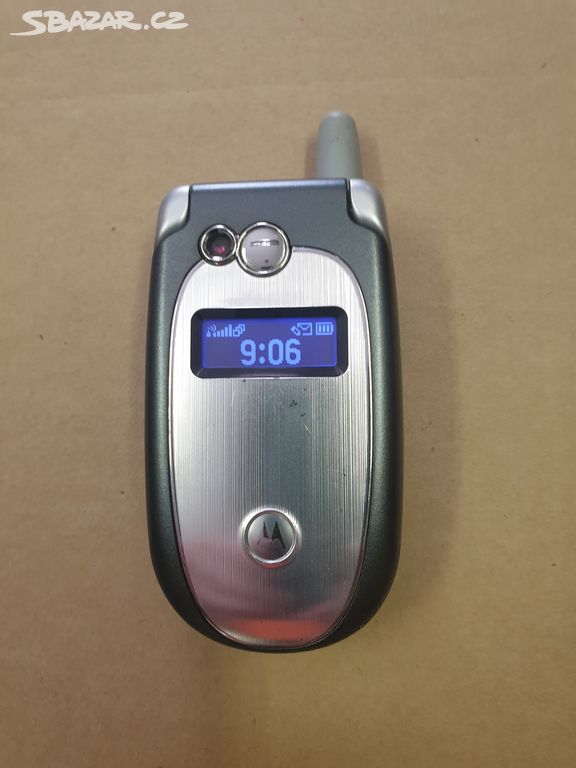 Motorola V547