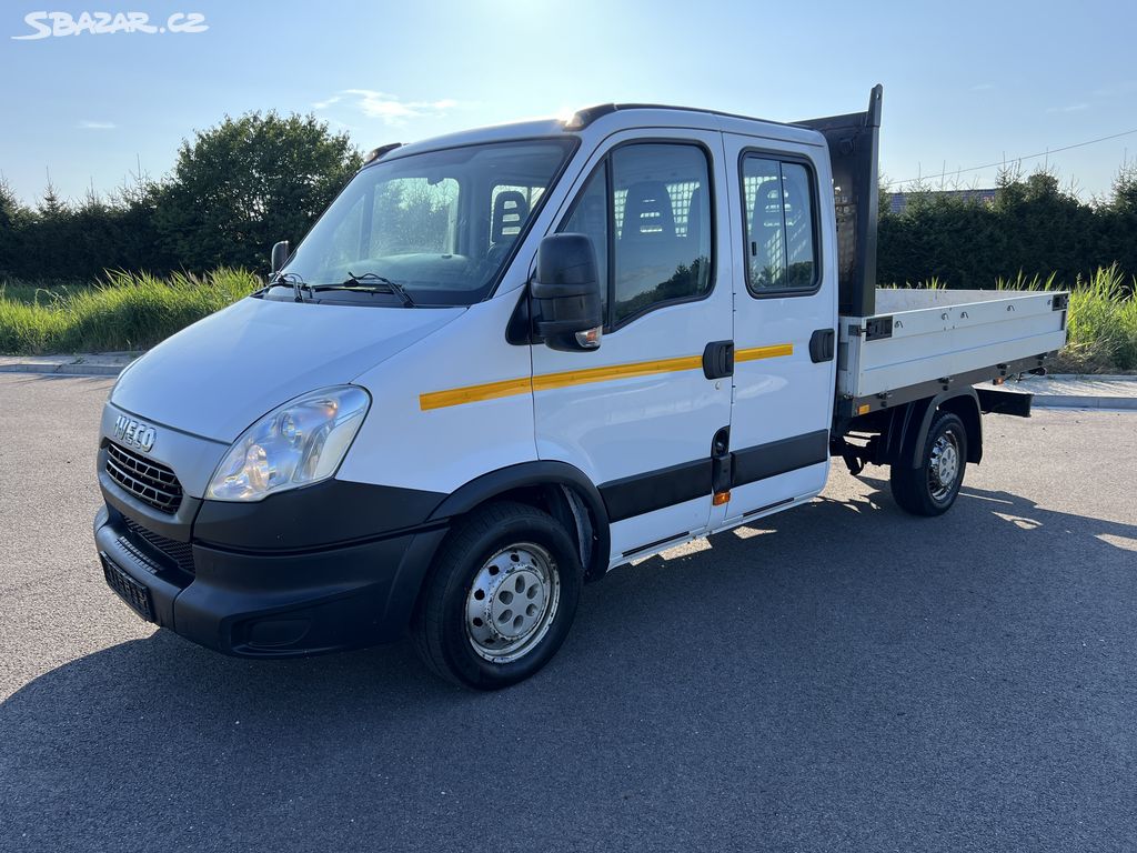 Iveco Daily 2.3 JTD Doublecab, valník se 7 místy