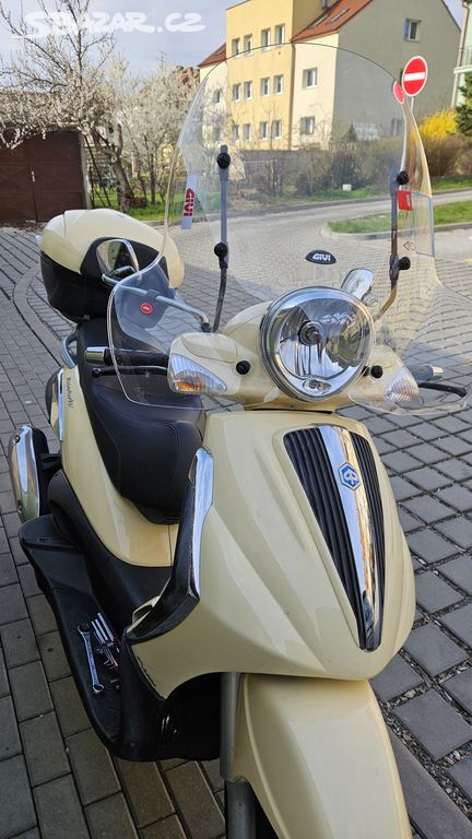 Piaggio Beverly 250i