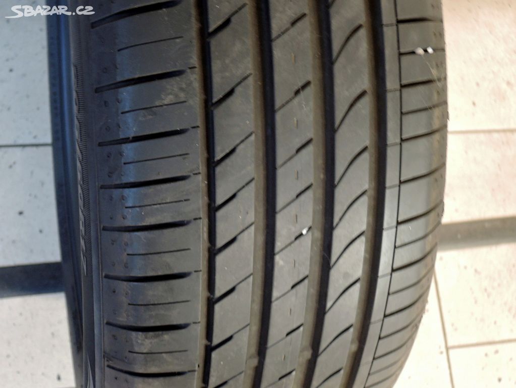 205/55R17 89V NEXEN NFERA SU1