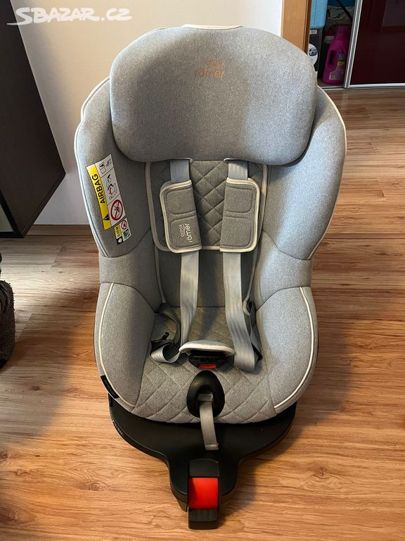 Otočná autosedačka Britax Römer DUALFIX M i-SIZE