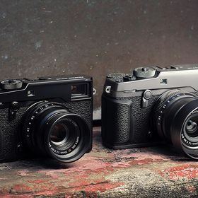 Obrázek k inzerátu: Fujifilm X-PRO2 Graphite Edition + XF 23 mm f2