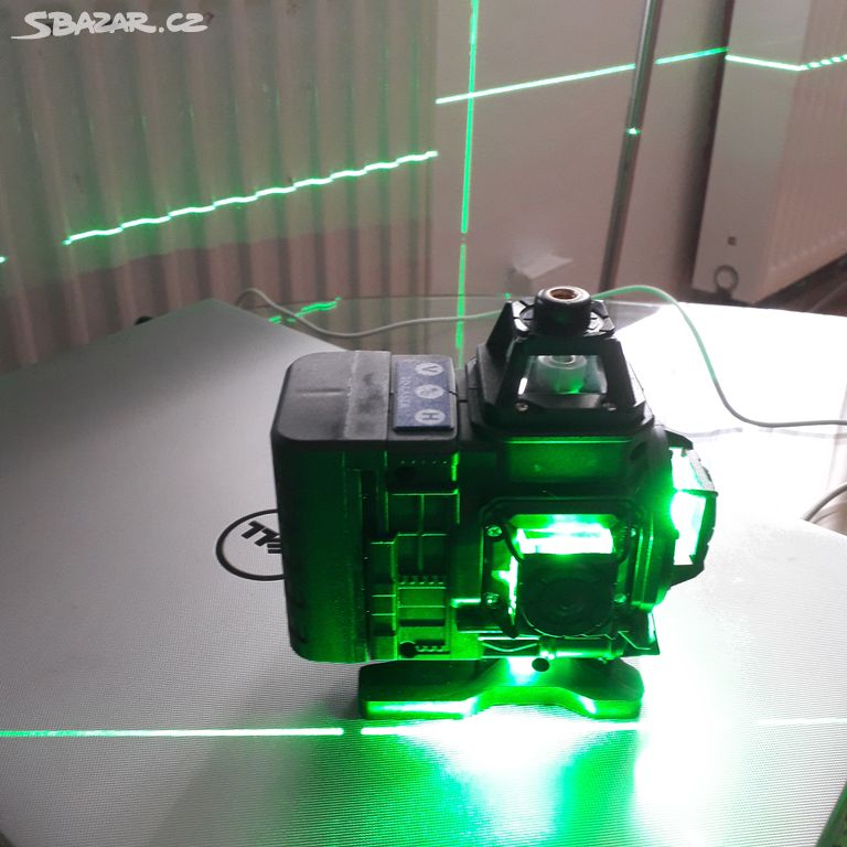 4D laser 16 linek , DO, 2 baterie, NOVÝ