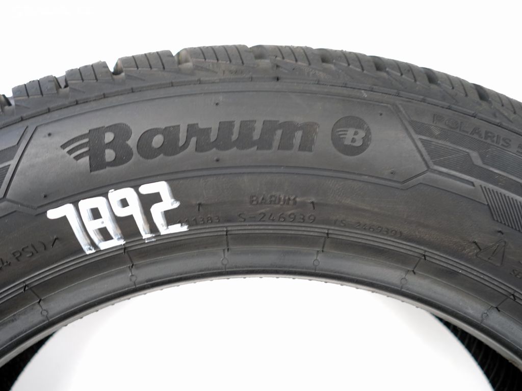 Zimní pneu 165/65/15 Barum 2ks p7892