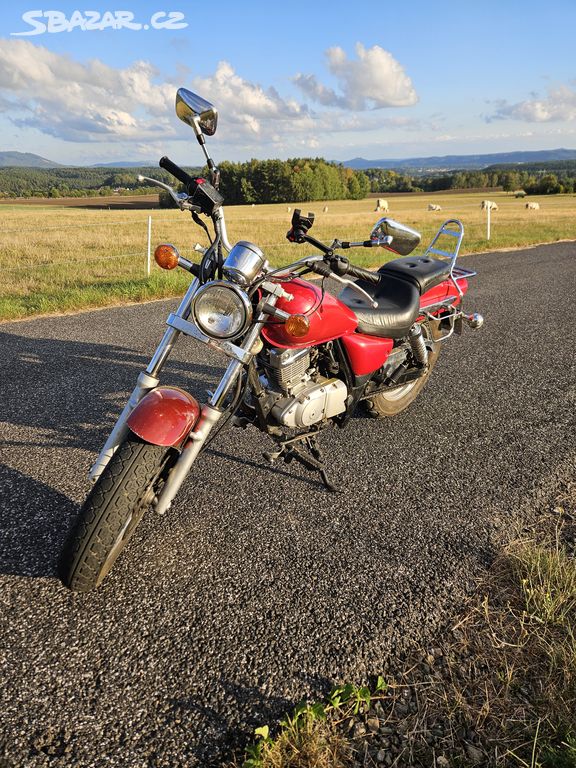 Suzuki GZ 125 Marauder