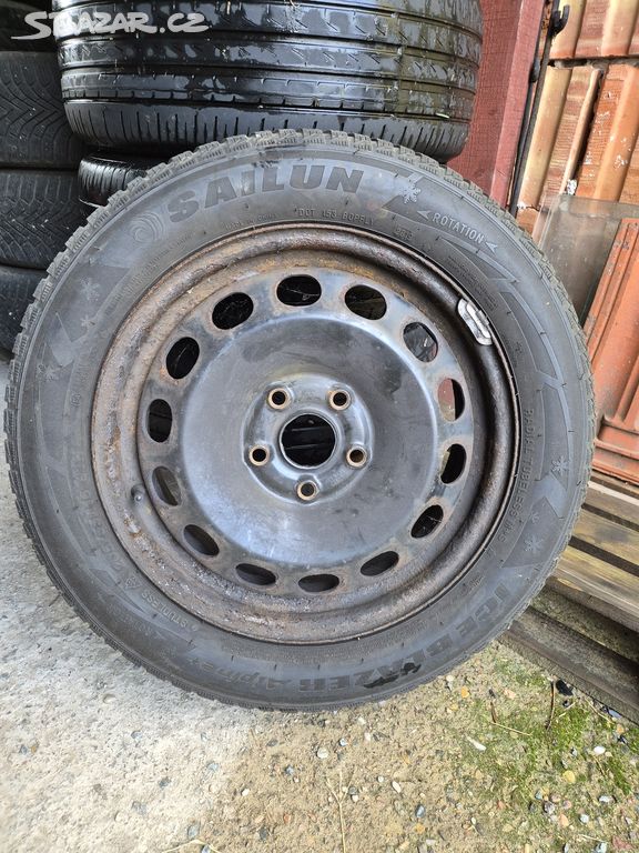 Zimní pneu 205/55/16 5 x 112 škoda