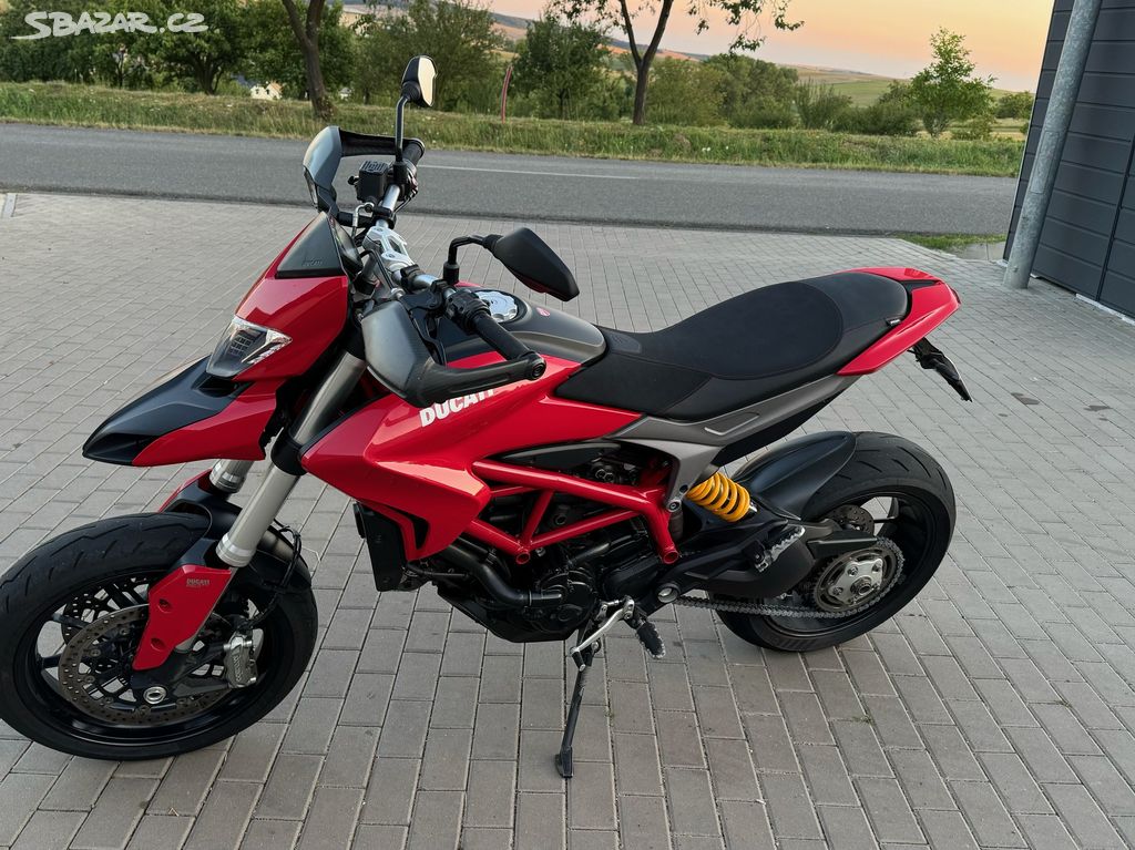 Ducati Hypermotard 821