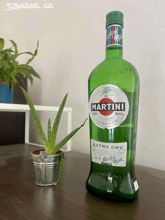 Martini EXTRA DRY 18% 0,75 l Vermouth