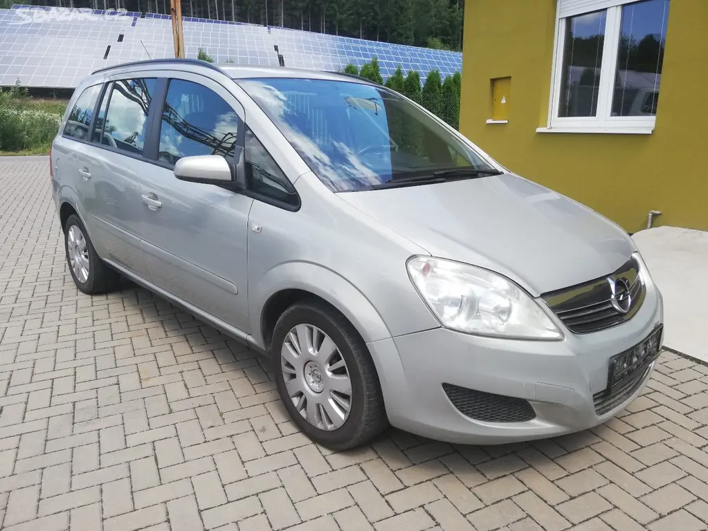 Opel Zafira 1,6i Eco, 7 míst, CNG, Klima ,serviska