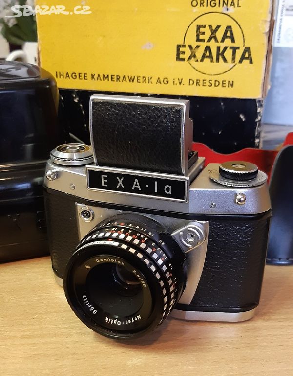 Starožitný fotoaparát EXAKTA 1a