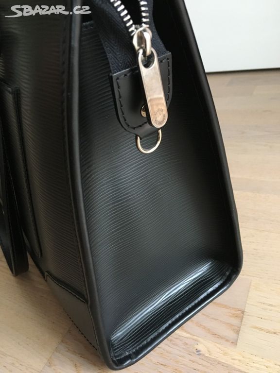 Louis Vuitton, a black Epi 'Madeleine PM' handbag, 2011. - Bukowskis
