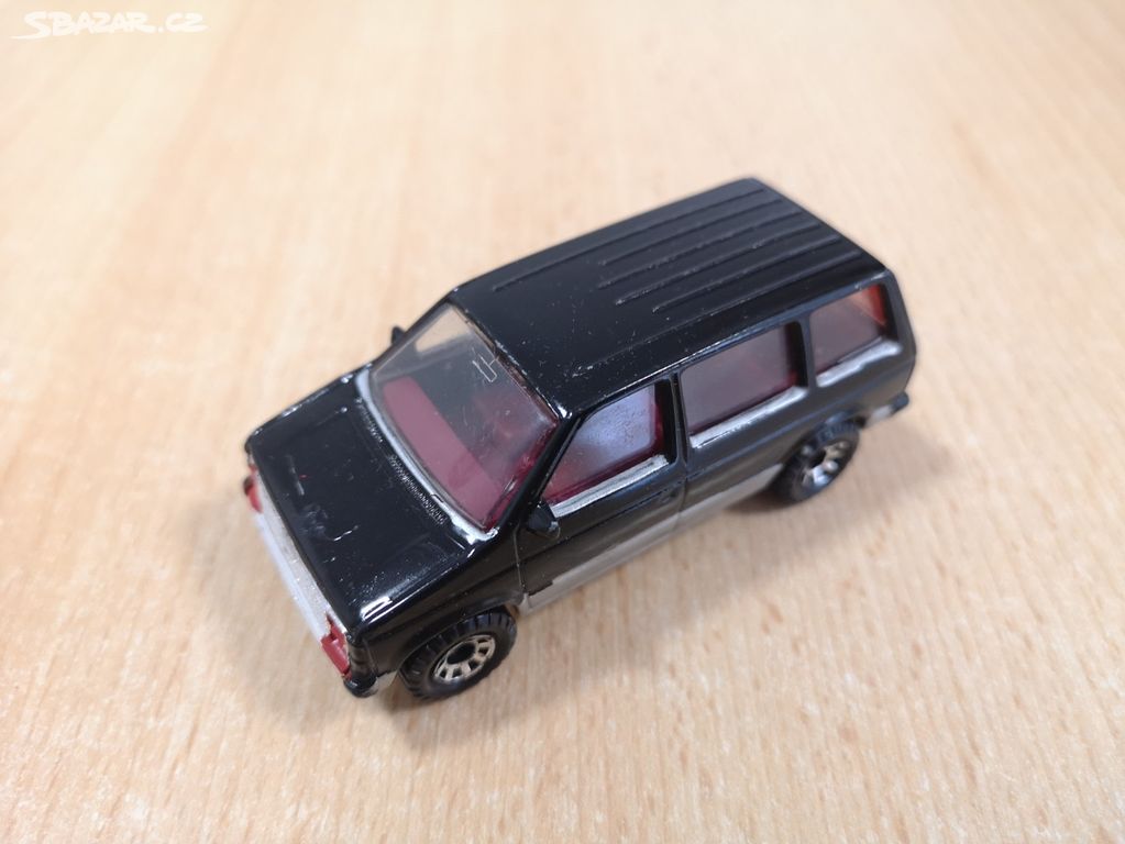 Matchbox 1984 dodge caravan top