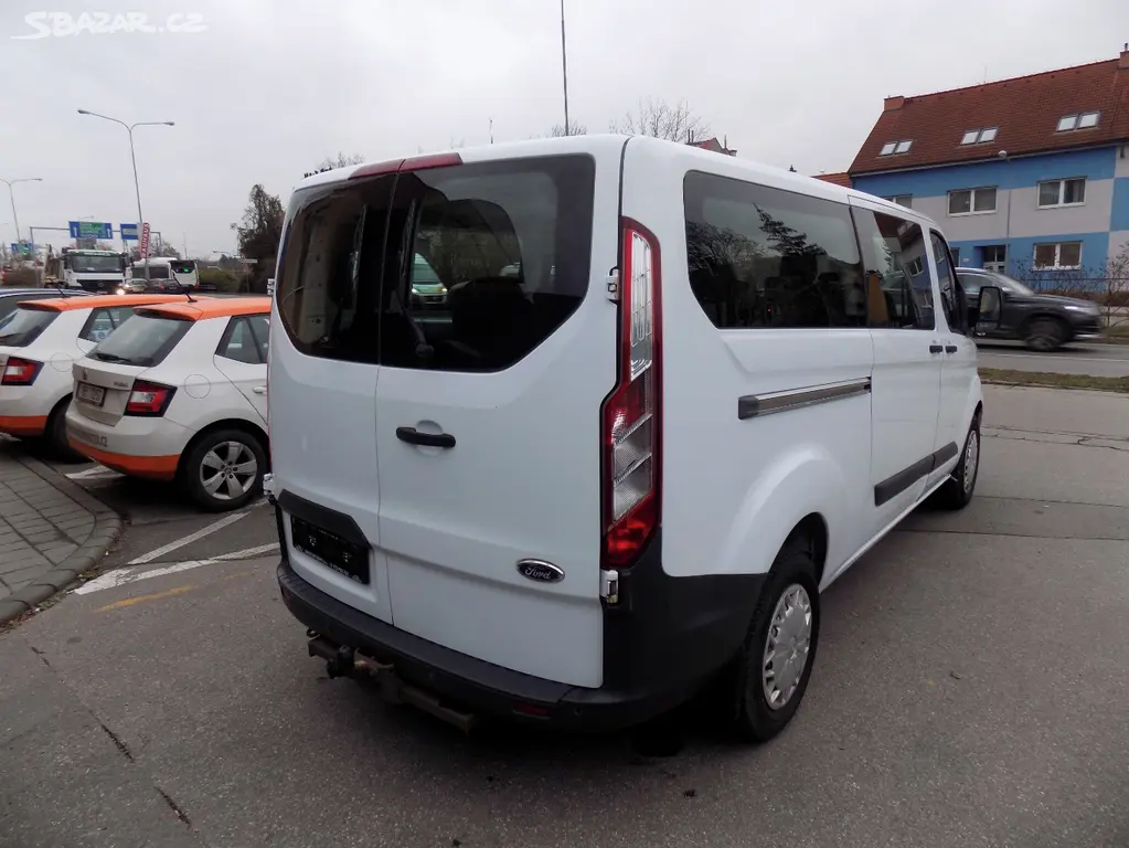 Ford Transit Custom 2.2 TDCI 92 KW LONG 9 MÍST - fotka 3