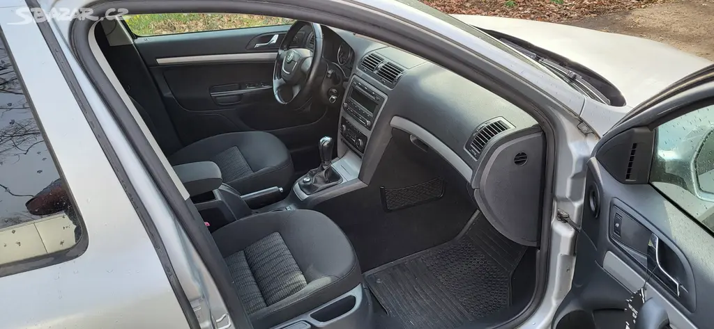 Škoda Octavia combi 1.9 TDI Elegance 77kW původ-CZ - fotka 5