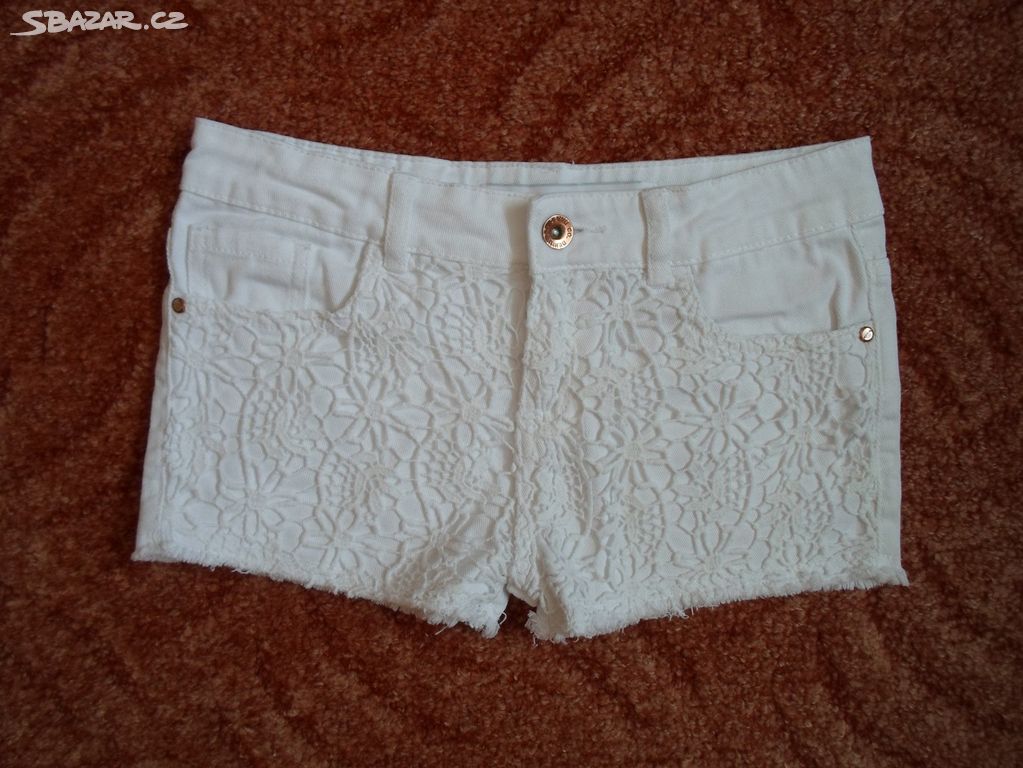 Bílé kraťasy kraťásky šortky s krajkou - 146