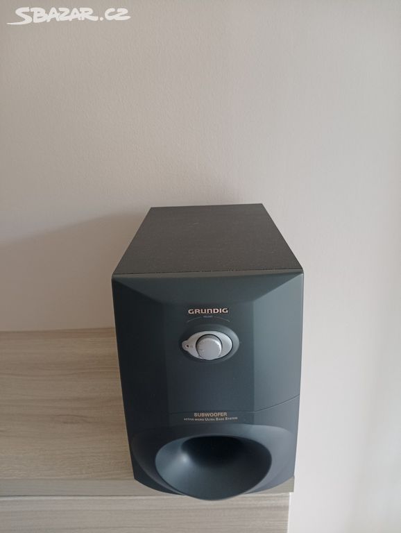 Aktivní subwoofer Grundig