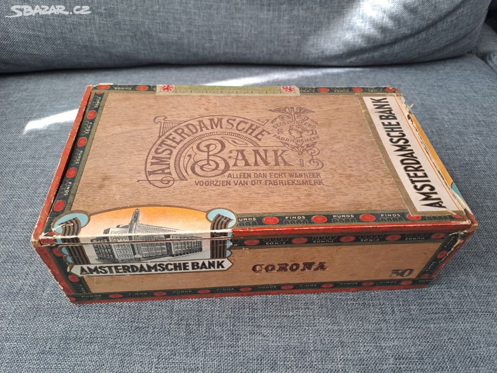 Starožitná krabička od havajských doutníků