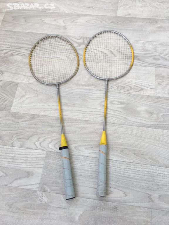 Retro palky na badminton