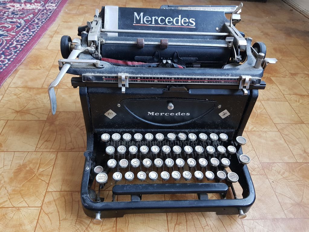Starožitný psací stroj Mercedes