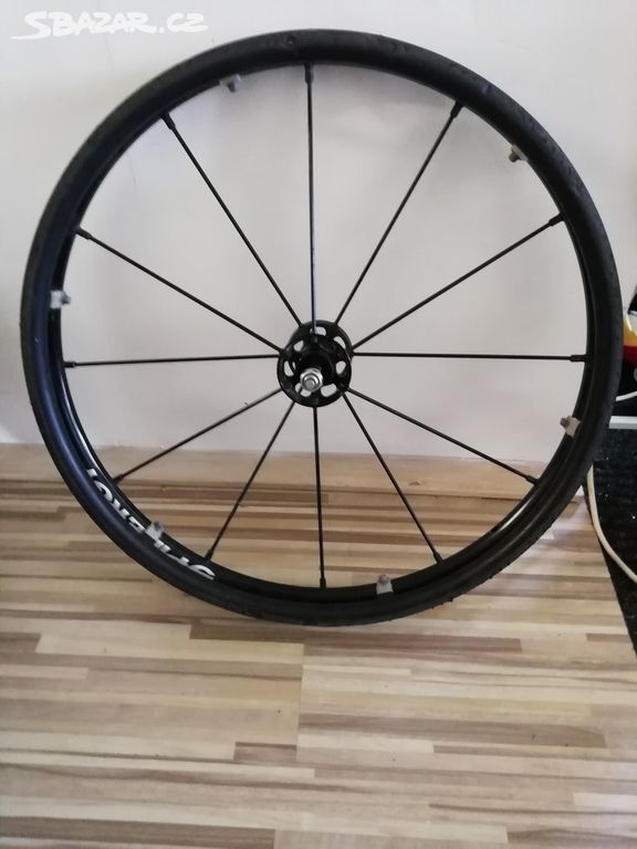 Kolo Spinergy k invalidnímu vozíku