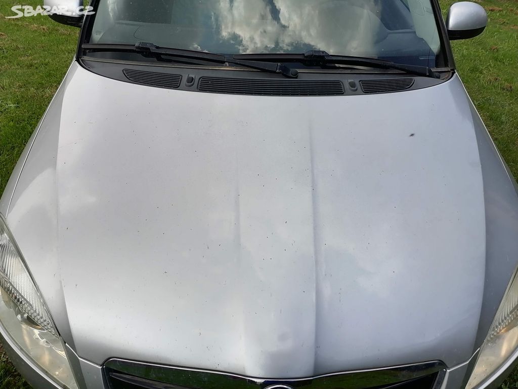 Přední kapota Škoda Roomster Fabia II 2