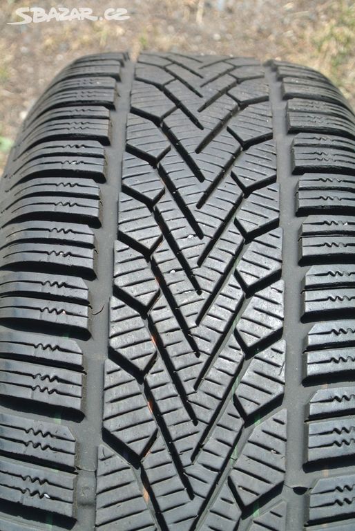 Zimní pneu Semperit 215/65/16
