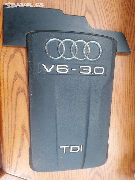 Audi - kryt motoru vrchní část