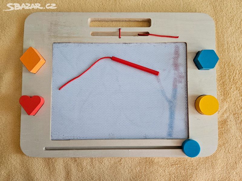 Dětská dřevěná kreslící tabulka Montessori