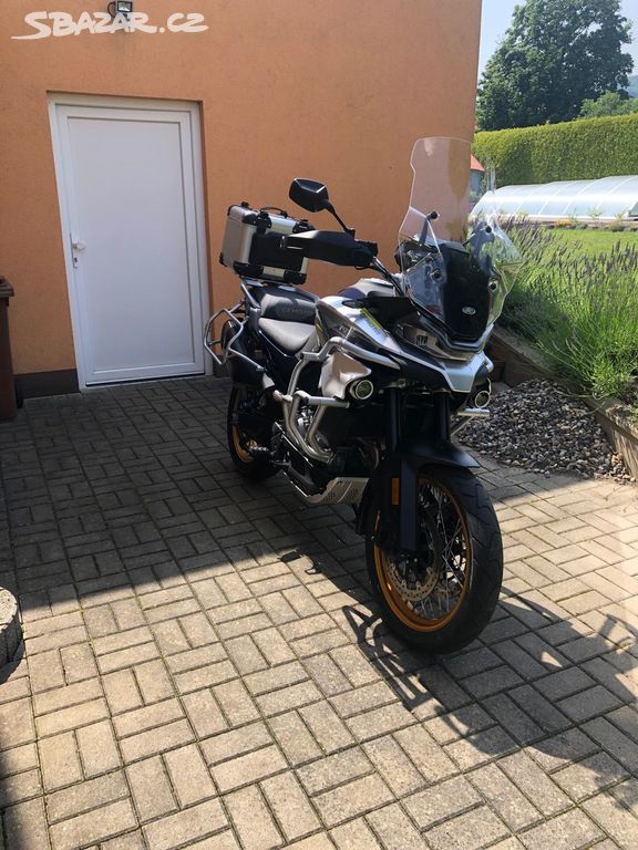 CFMOTO 800MT TOURING