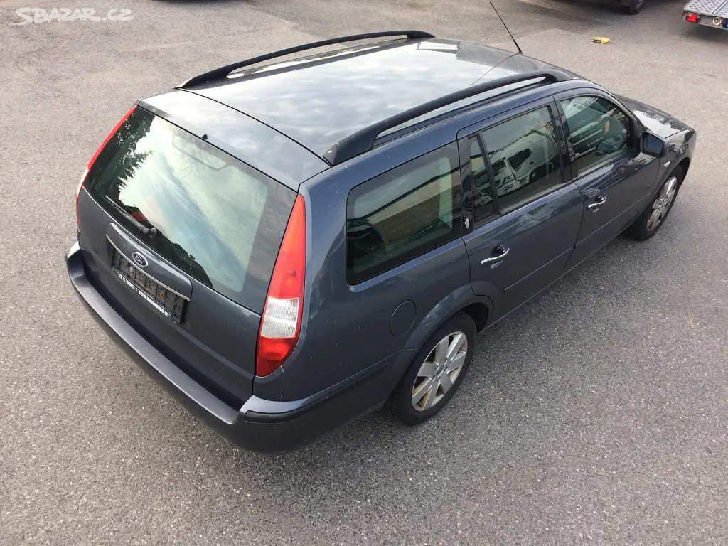 Ford Mondeo kombi 2.0 TDCI Ghia na náhradní díly - fotka 3