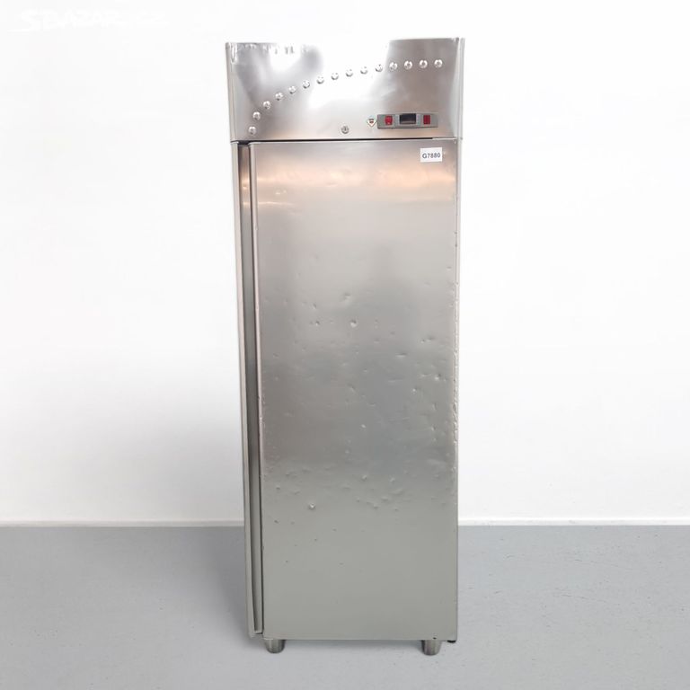 Chladící skříň RM Gastro, profi lednice