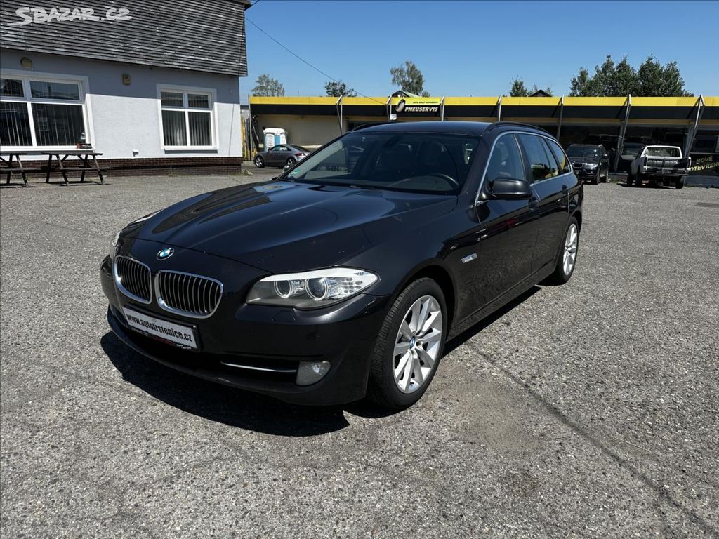 BMW Řada 5, 2,0 520d Touring - PLNÁ VÝBAVA