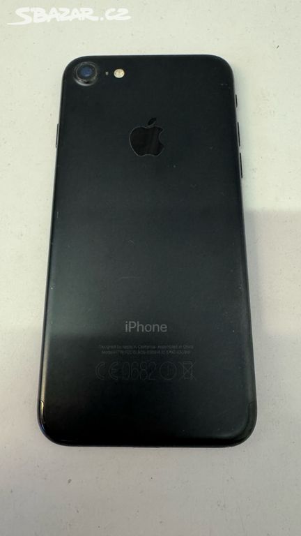 iPhone 7 128GB Black, pěkný stav