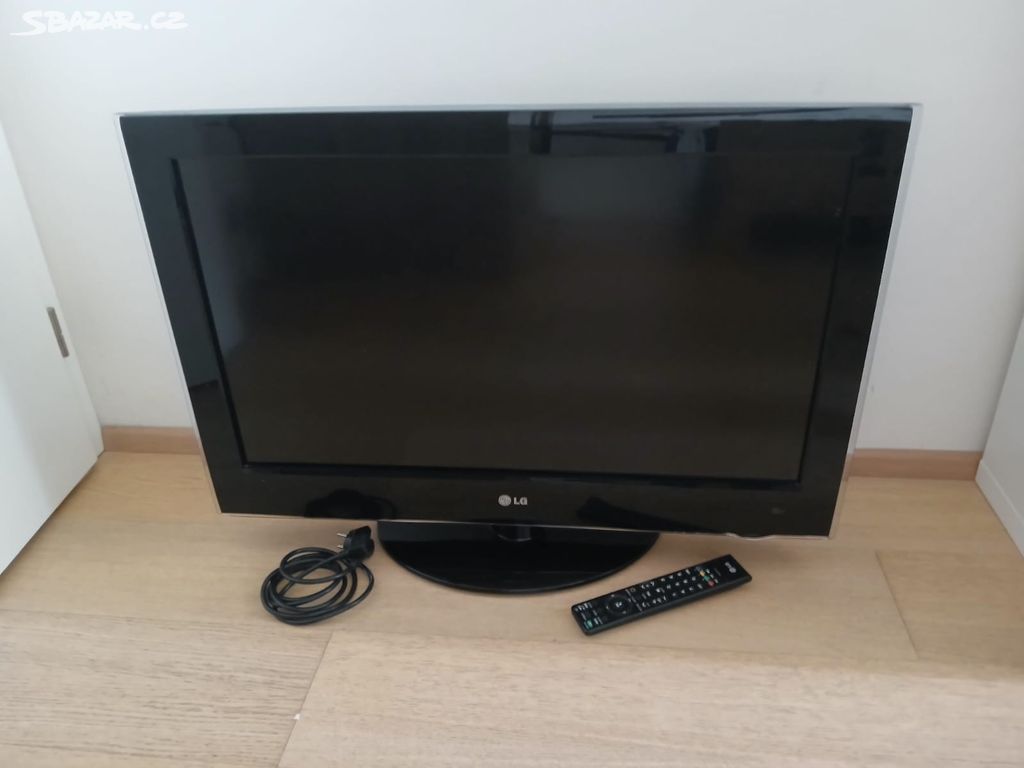 Televizor LG Full HD 80cm