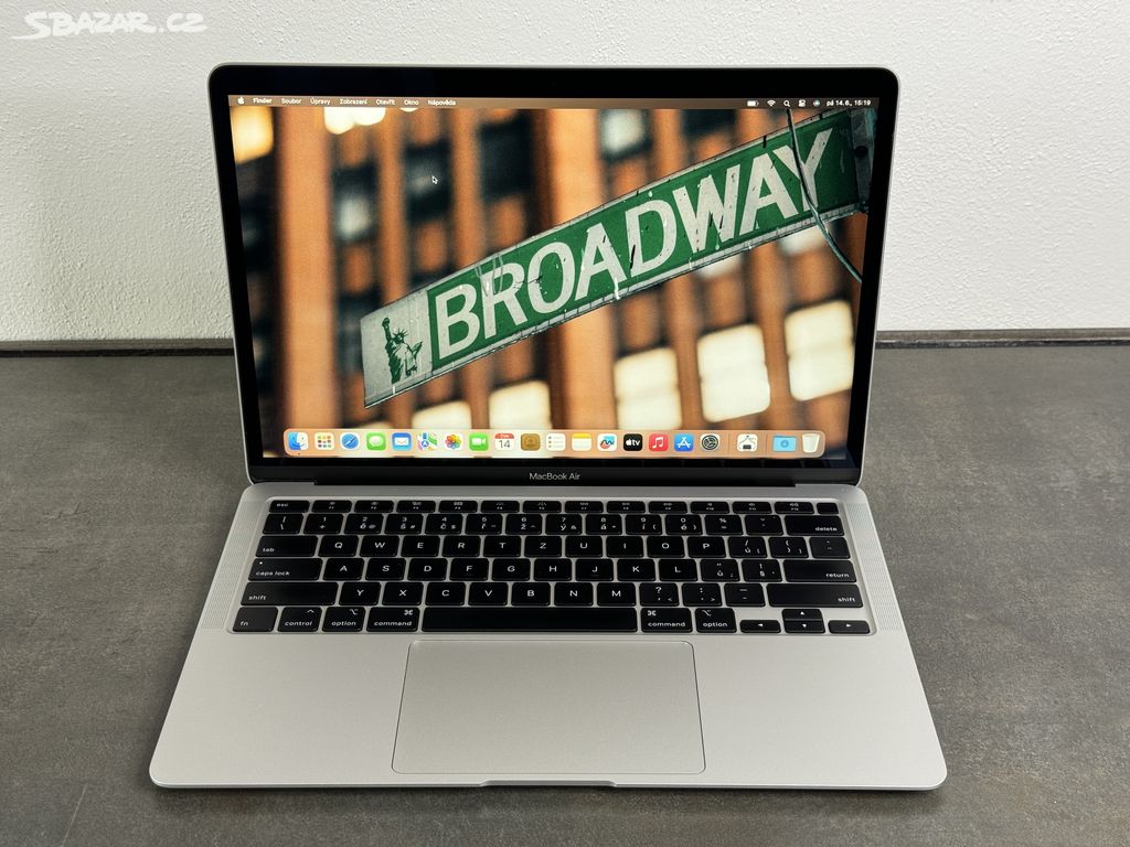 MacBook Air 13" 2020 i3 / 8GB / 256GB / Silver