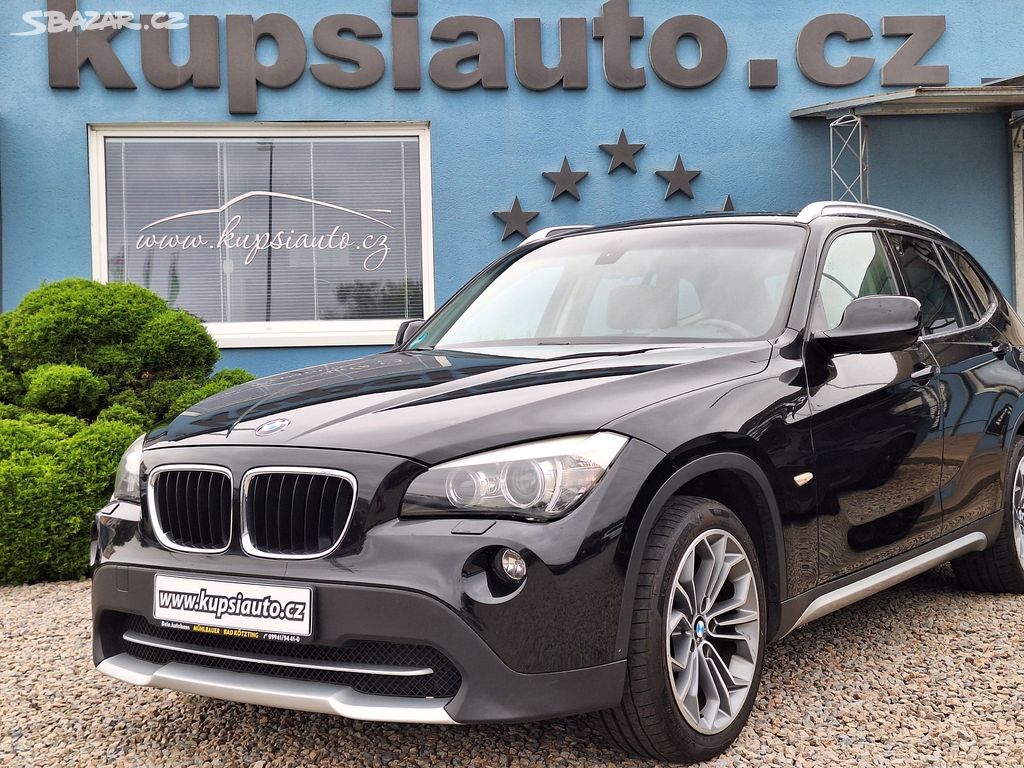 BMW X1 2.0d xDrive xLine - PANO, NAVI