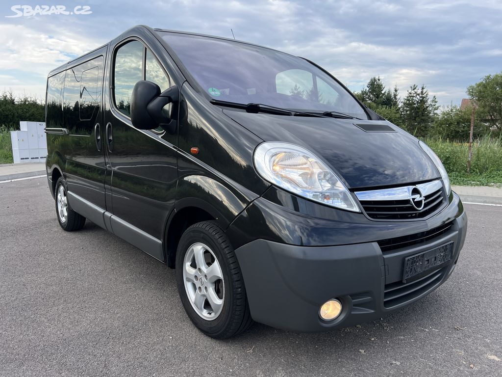 Opel Vivaro 2.5CDTI NAVI,8MÍST,2xKLIMA+TOPENÍ,TEMP