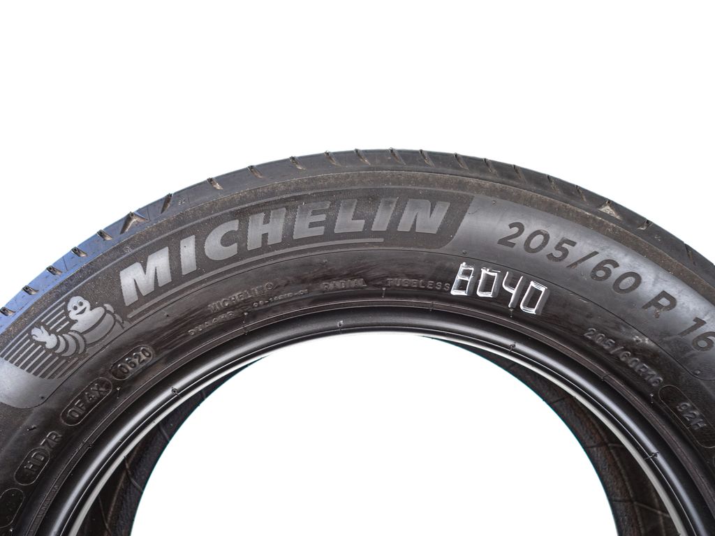 Letní pneu 205/60/16 Michelin 4ks p8040