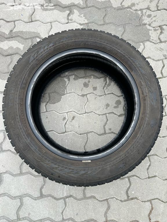 235/55 R18 NOKIAN WR SUV4