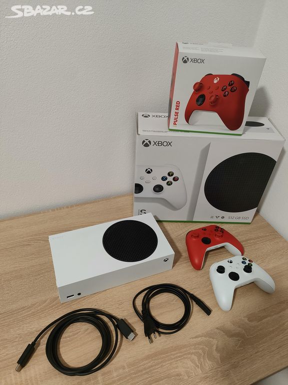 Xbox Series S 512GB + 2x ovládače