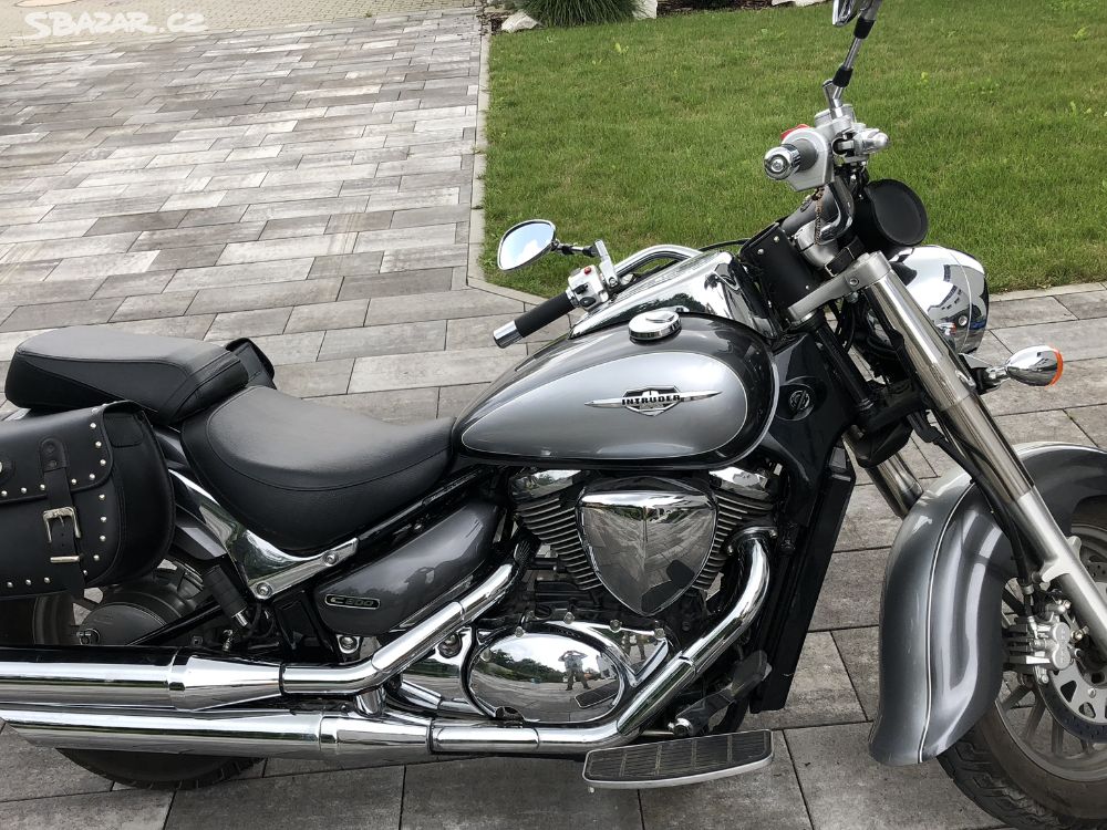 Suzuki Intruder c800