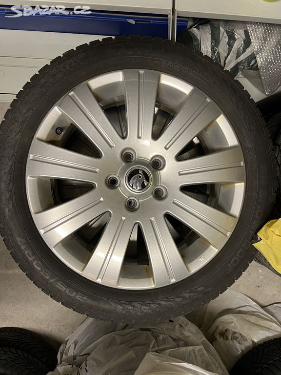 Zimní kompletní kola 205/50 r17